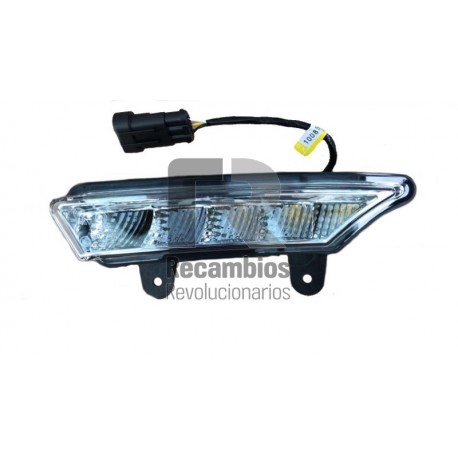 LUZ DE DÍA IZQUIERDA AIXAM  800BF153